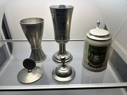 Zinn pokale polizei - +,