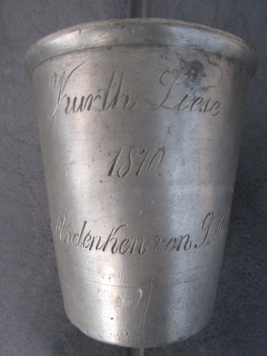 Alter zinnbecher von - -,