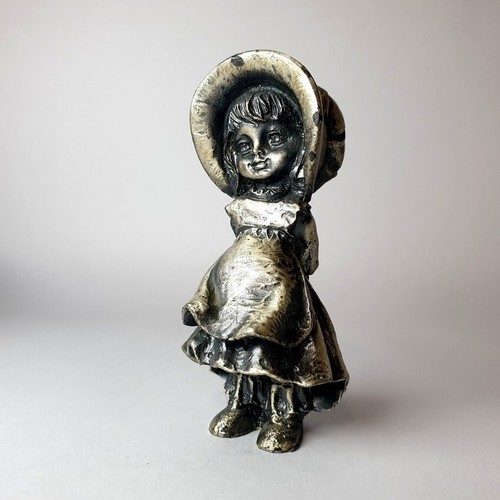 Eine mädchen zinnfigur - –,