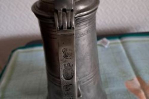 Zinnkrug mit deckel antik - ,